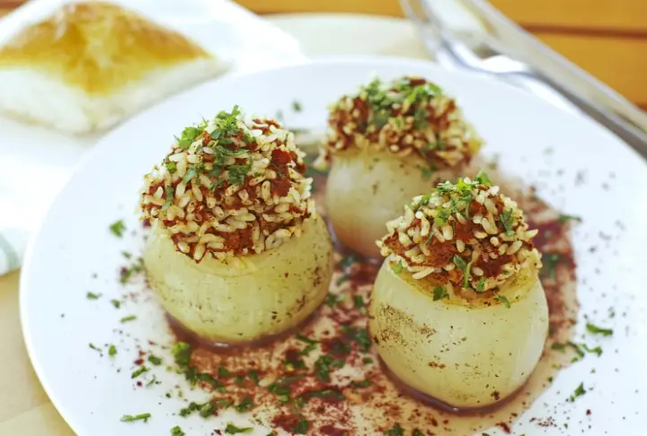 Soğan Dolması Tarifi - Fotoğraf 2