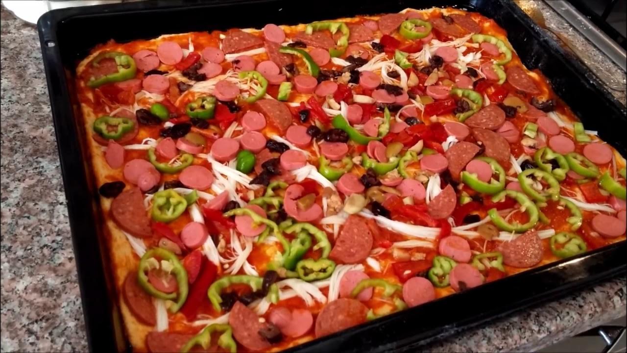 Ev Yapımı Lezzetli Pizza Tarifi - Fotoğraf 1