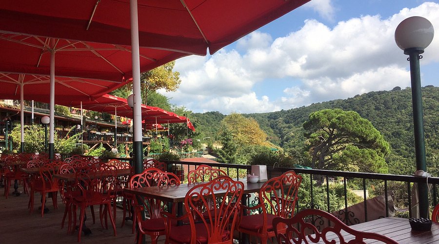 Yoros Cafe Restaurant